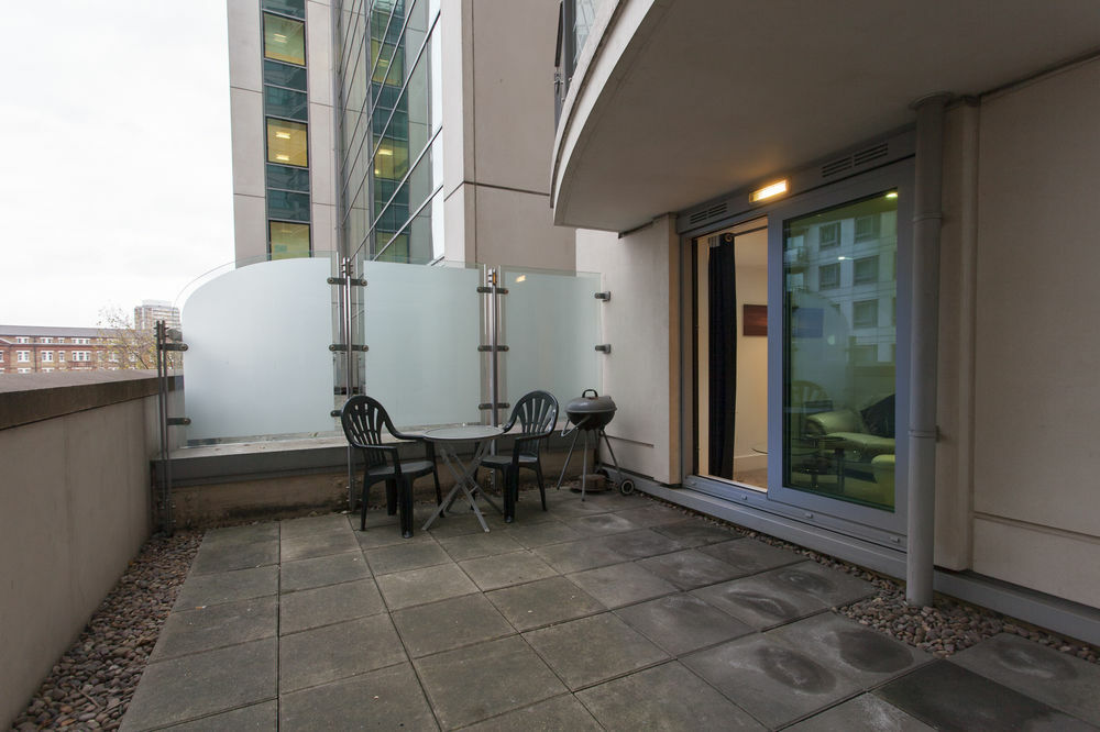 St. Georges Wharf Serviced Apartments By Thesqua.Re Londýn Exteriér fotografie